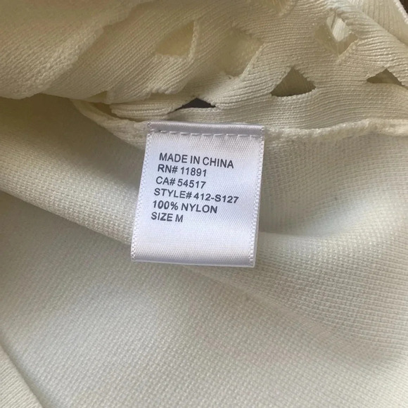 Bailey 44 stern sweater skirt in cream medium NWT - Picture 8 of 12